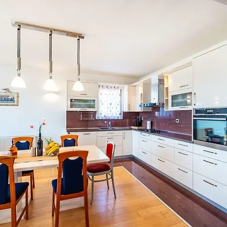 Cvita Apartment Podvrsje